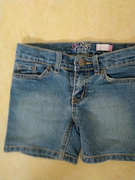 Značkové kraťasy vel.116-122, 116