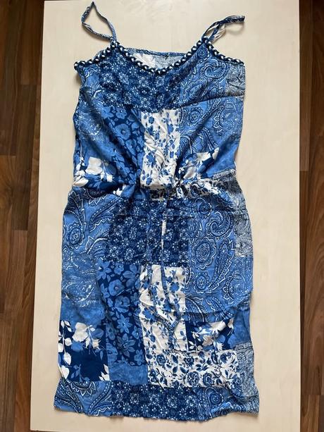 Modrá vzor letní šaty, vel neuvedena cca s i méně, s