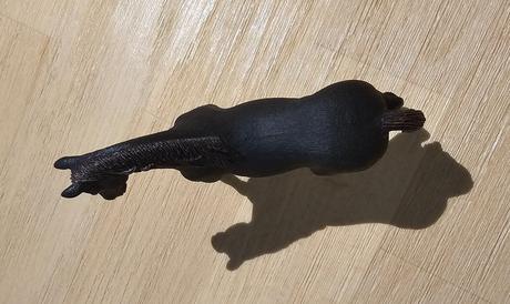 Figurka kůň černý schleich,