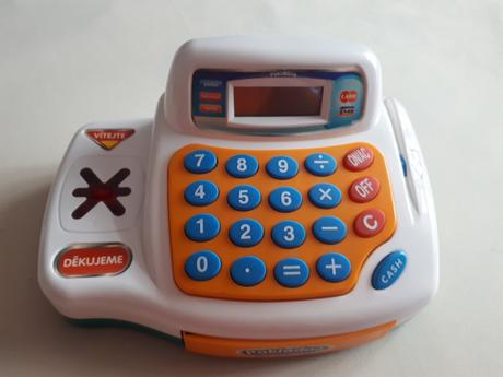 Dětská pokladna rappa a české peníze, 