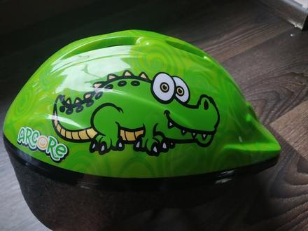 Cyklistická přilba, m