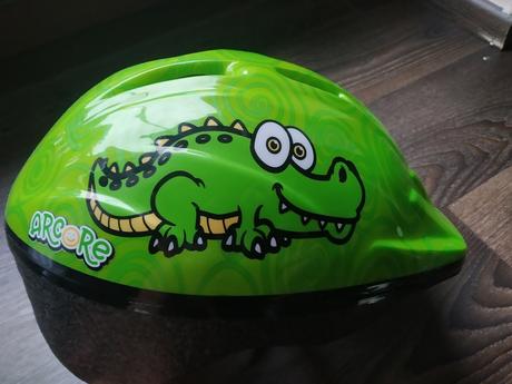 Cyklistická přilba, m