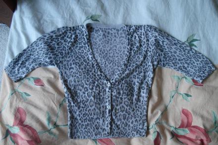 Svetřík s tříčtvrtečním rukávkem, 140