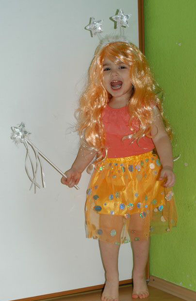 Tylová sukýnka s duhovými flitry více barev,