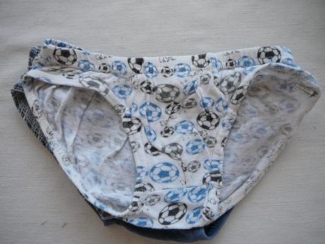 Chlapecké slipy, 98