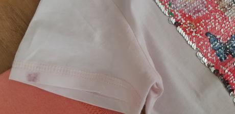 Trička s kr. rukávem vel. 104 s měn. flitry, h&m,104