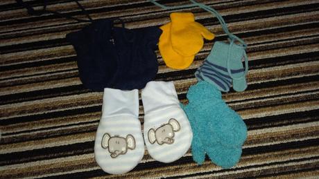 Ponožky a rukavice, 68–80