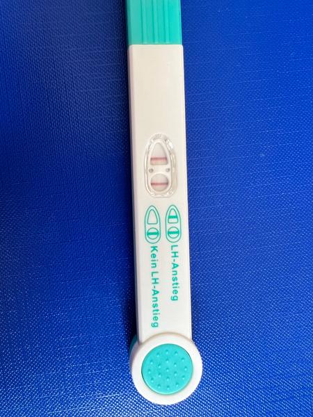 Pozitivní ovulační test před menstruací. Je to běžné?