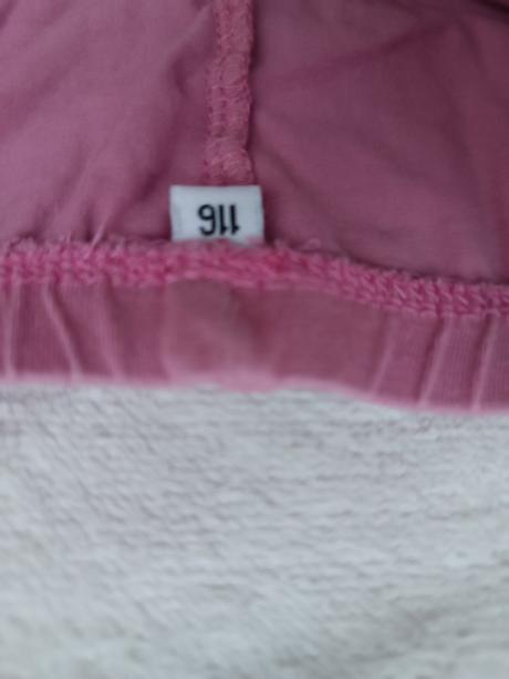 Dívčí kalhoty, 116