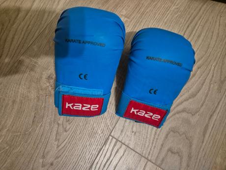 Chrániče na karate kumite - rukavice - kaze vel. s, 
