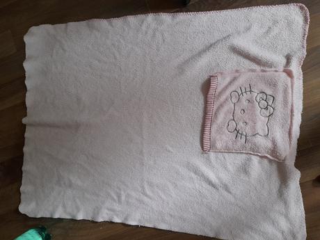 Deka hello kitty cestovní do kapsičky růžová, 