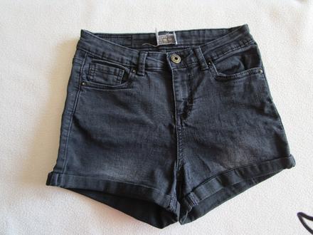 Černé elast. riflové kraťasy, vel. 32 (xs), pas 64, amisu,xs