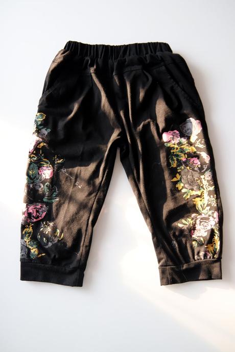 Dívčí komplet, 128