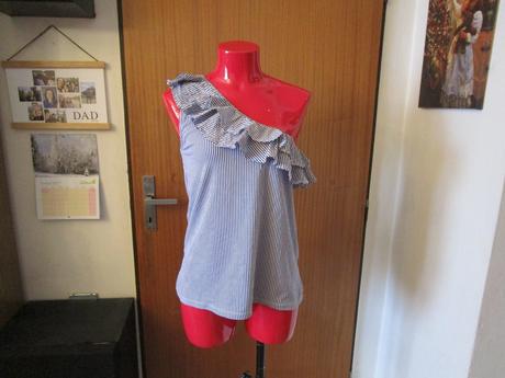 Pěkné bavl. tričko, bílomodrý proužek, vel. m, m