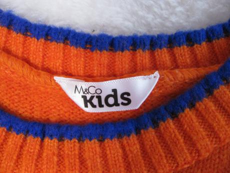 Oranžový svetr s našitými flitry, m&co,152