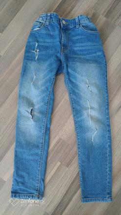 Džíny, 134