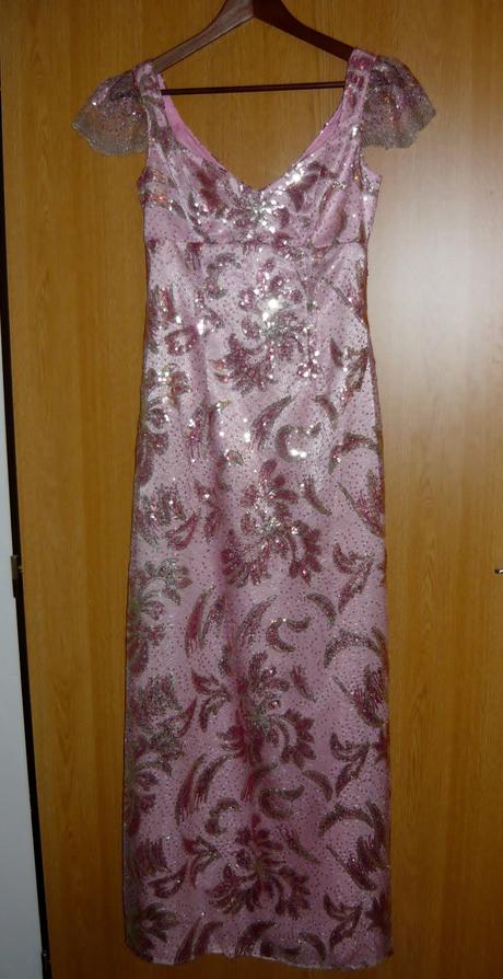 Společenské šaty, 36