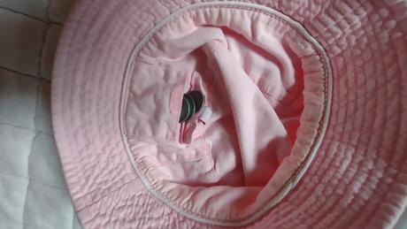 Růžový klobouček, 116