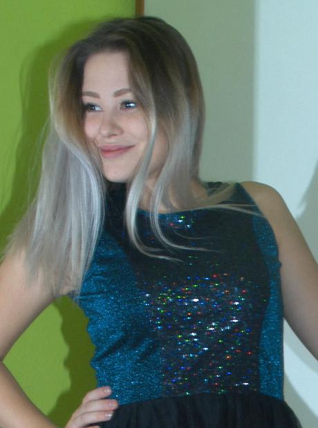 Společenské slavnostní plesové šaty i do tanečních, 182