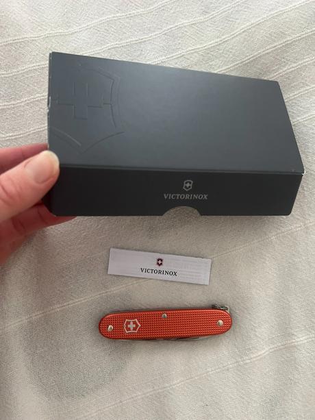 Victorinox pioneer x alox limited edition 2025, 