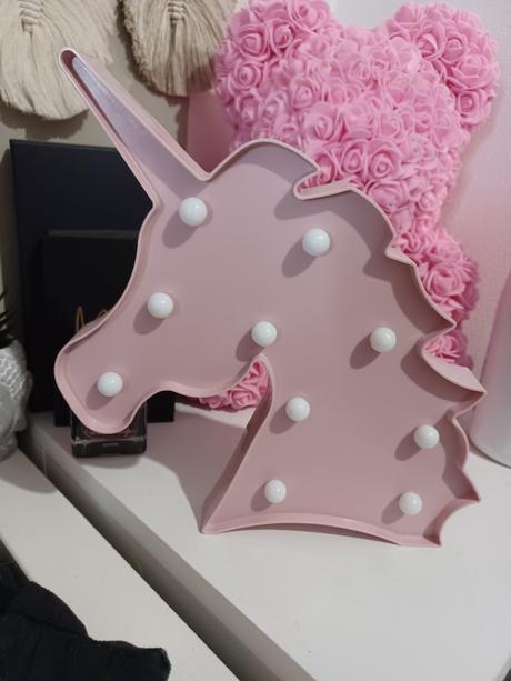 Svítící jednorožec, 