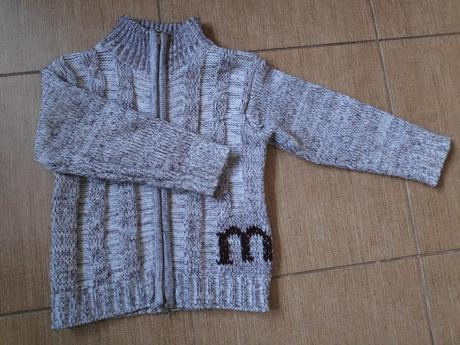 Rozepínací svetr vel.104, 104