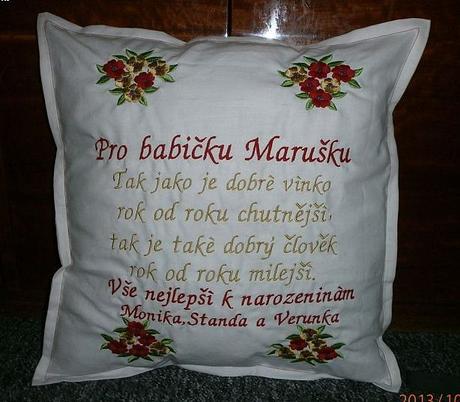 Polštářek mamince z lásky darovaný,