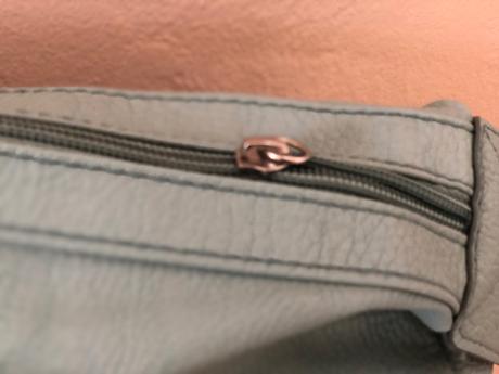 Svetle modra h&m kabelka, h&m