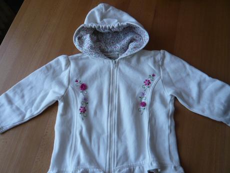 Teplejší mikinka, 86