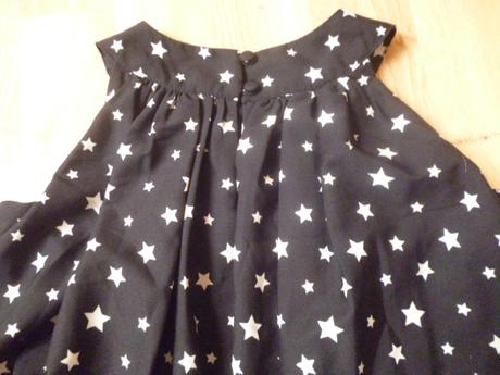 Hvězdičkaté šaty vel. 6-7 m-s, marks & spencer,122