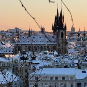 @sunnies: Krásná zasněžená Praha ❤️