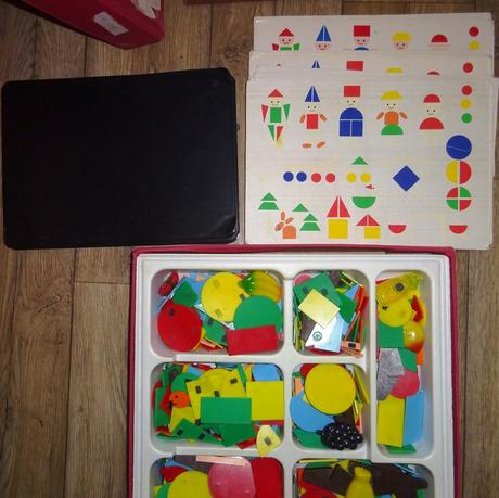 Magnetická velká skládanka- komenium irisa, 