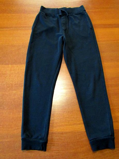 Černé chlapecké tepláky vel 128-134, george,134