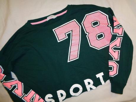 Luxusní lahvově zelená krátká mikina na vrstvení, h&m,170