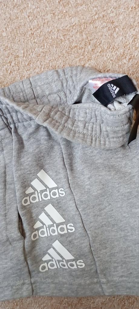 Šortky zn."adidas" vel."152", adidas,152