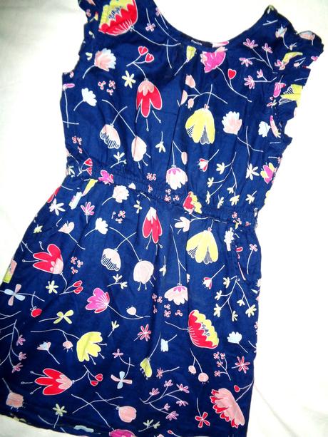 Nádherné tmavě modré šaty s květy, gap,134
