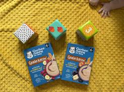 GERBER Natural mléčná kaše pšenično ovesná malina a banán