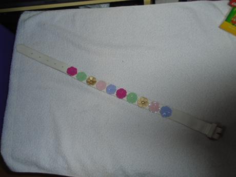 Pásek kytičky h&m 50 cm, 