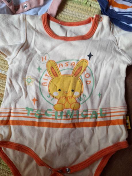 Sada bodýčka,punčocháče,tričko pro nenáročné, 86–98