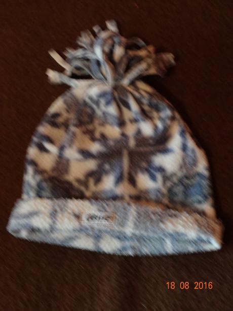 Šedá čepice vzor, obvod 40 - 48 cm, 104