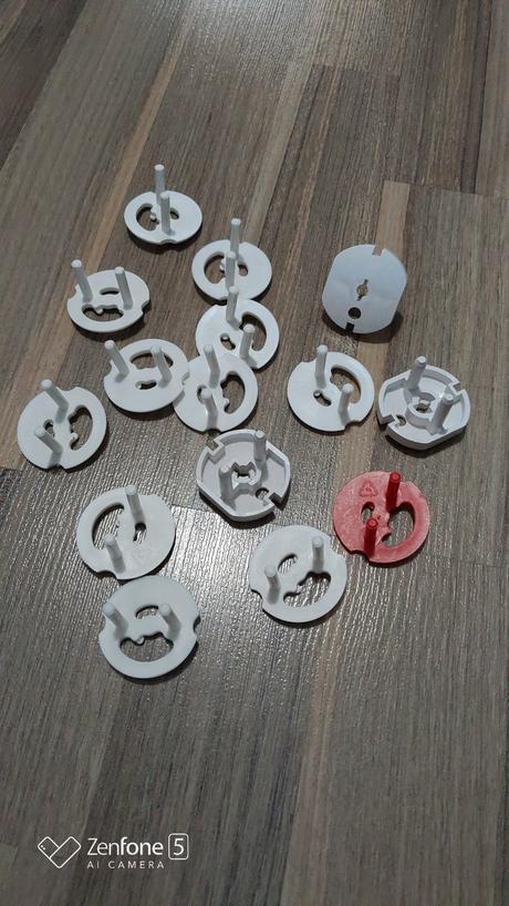 Chrániče zásuvek, ikea