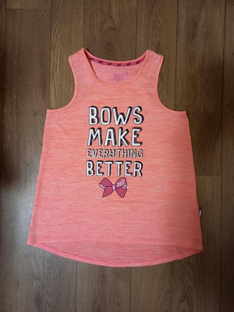 Růžové tílko, 158