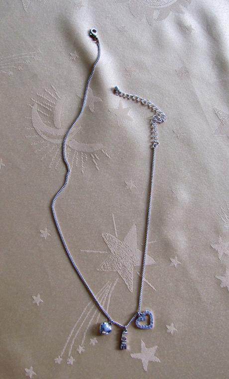 Řetízek s přívěsky, avon