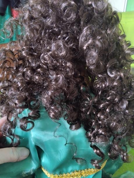 Mohutná porcelánová panenka, 