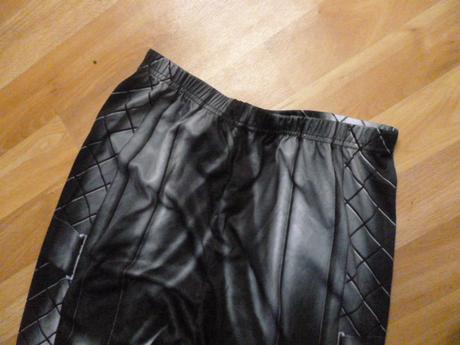 Karneval kalhoty vel. 10-12, 