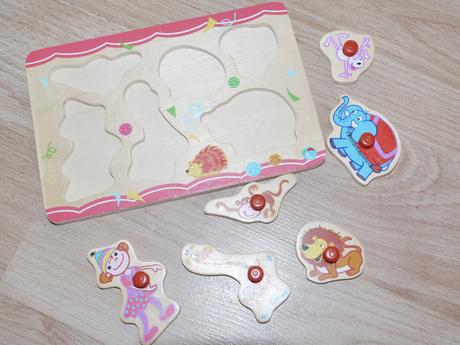 Male drevene puzzle - idealni na dovolenou,