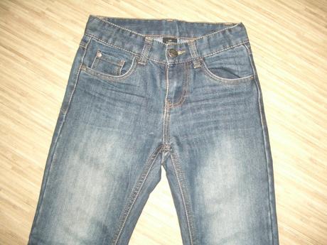 Džíny vel.140, chapter young,140