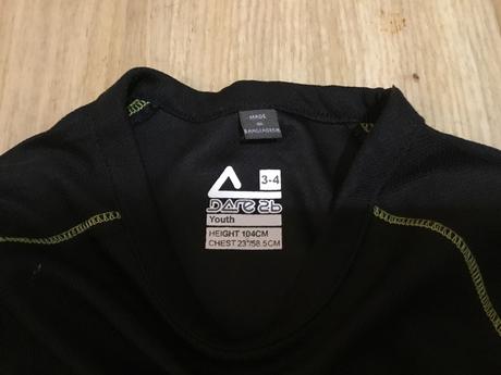 Funkční triko a kalhoty, 104