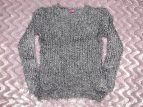 Chlupatý svetr, 128