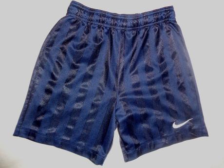Pruhované tmavomodré šortky nike 128-140, nike,128 / 134 / 140